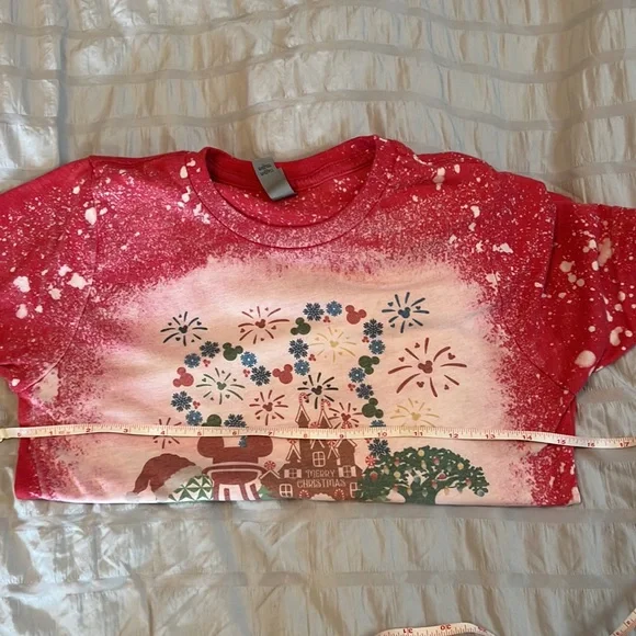 Donated Disney distressed bleached soft lightweight Christmas 4 parks fireworks - Picture 6 of 10